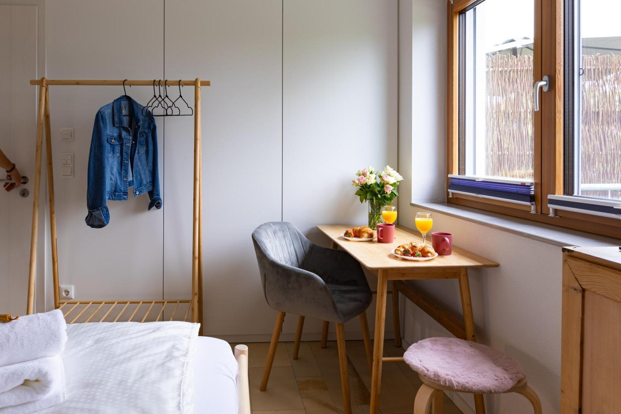 Schee Lohe Homestay *